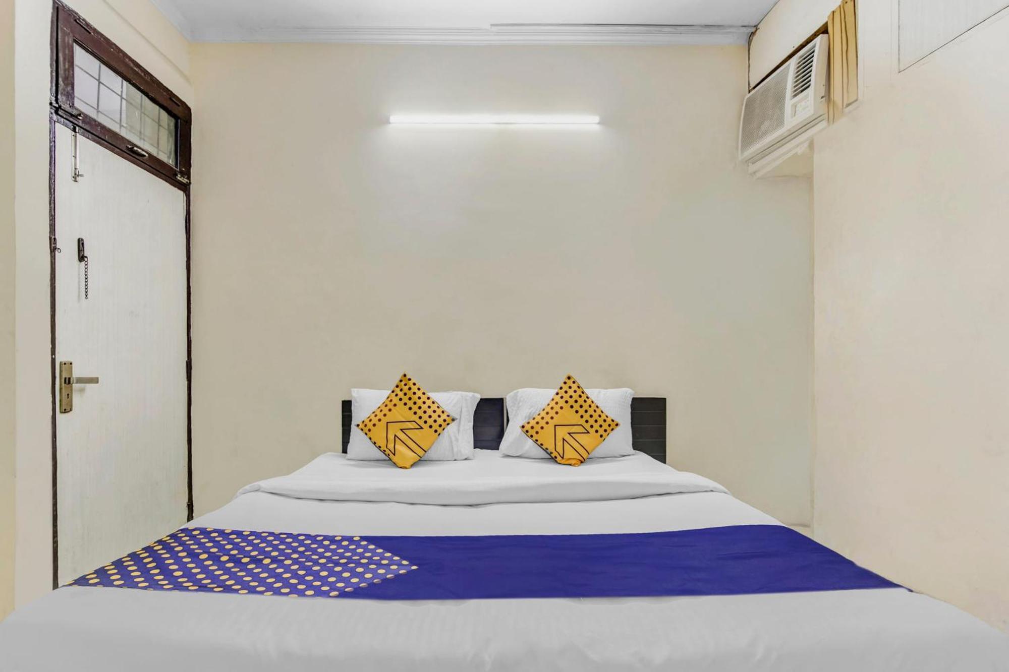 Oyo Country Residency Hotel New Delhi Luaran gambar